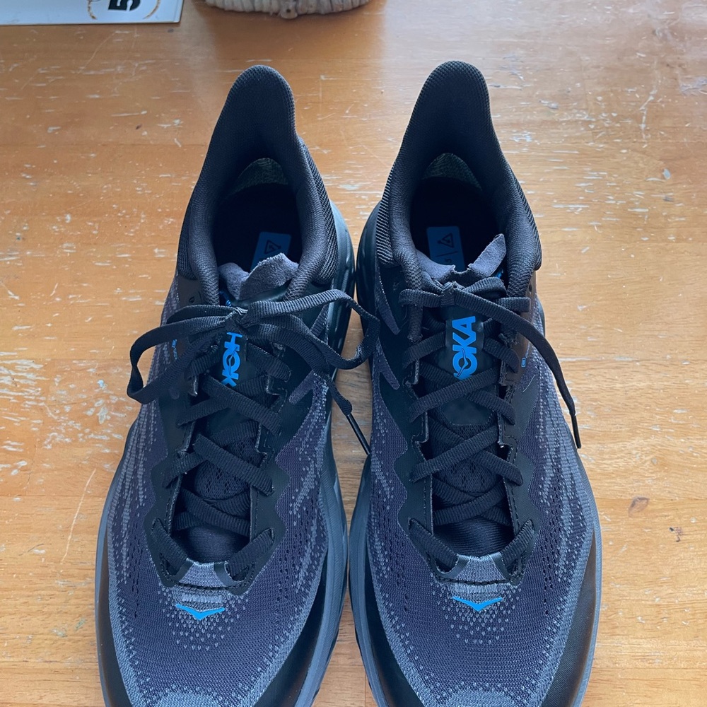 Hoka One Speedgoat 5 GTX Spike Trail Running Shoes NEW Mens Size 9.5